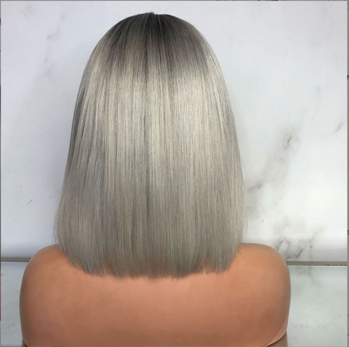 parrucca sintetica Parrucca da donna con fibbia interna in colore misto nero grigio, divisa bobo, testa ondulata, capelli medio lunghi, corti e lisci_voghion.com