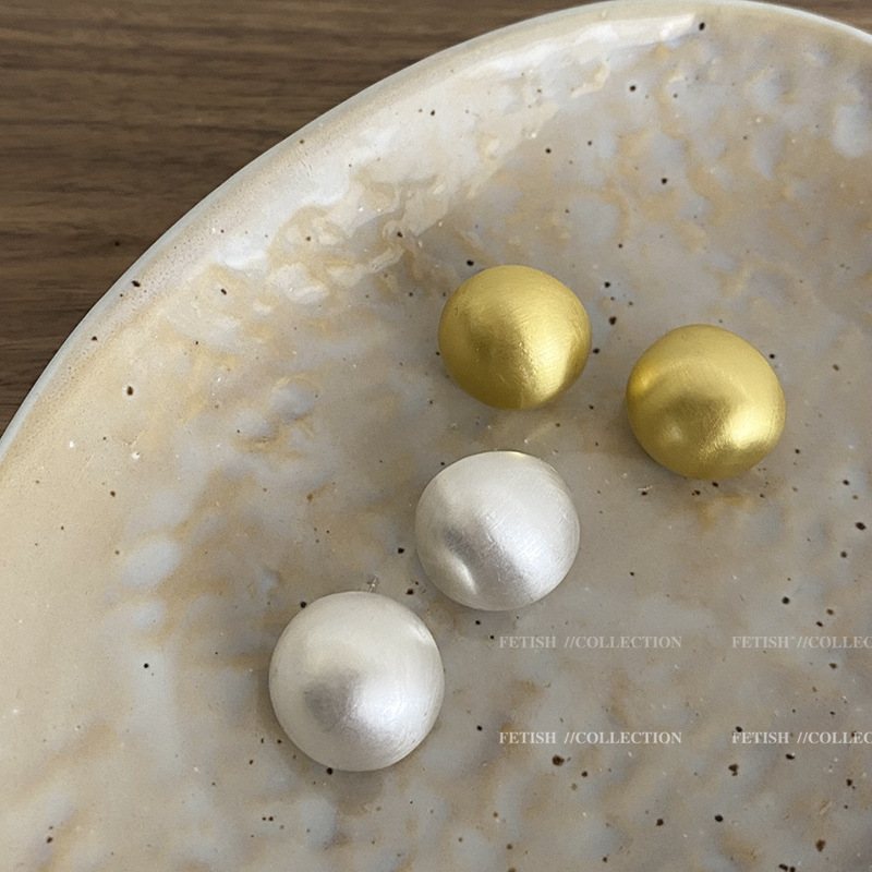 Matte small design retro earrings