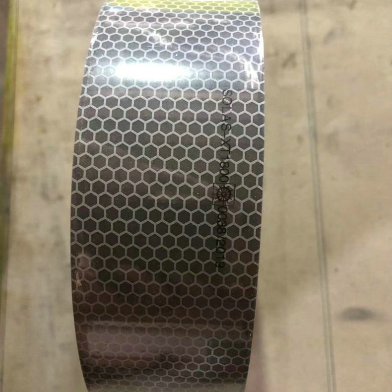 供应反光胶带 汽车箭头 荧光反光胶带 各种颜色反光地胶带厂家