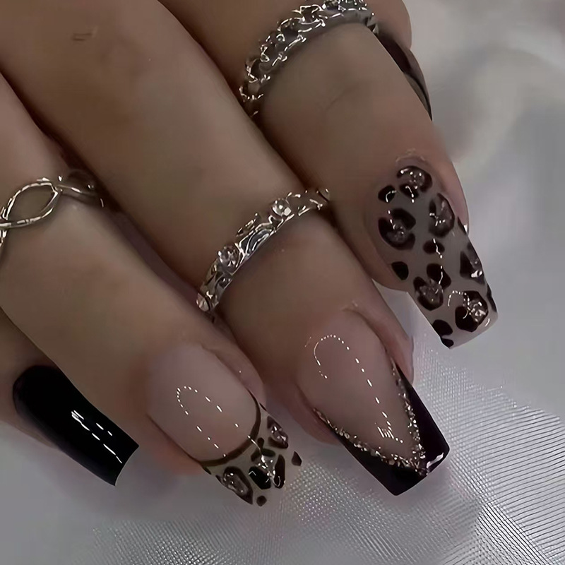 Foreign Trade Dark Leopard Print Fine Glitter Oblique French Sweet and Cool European and American Style Wearable Nails 24 Pieces Press on Nails