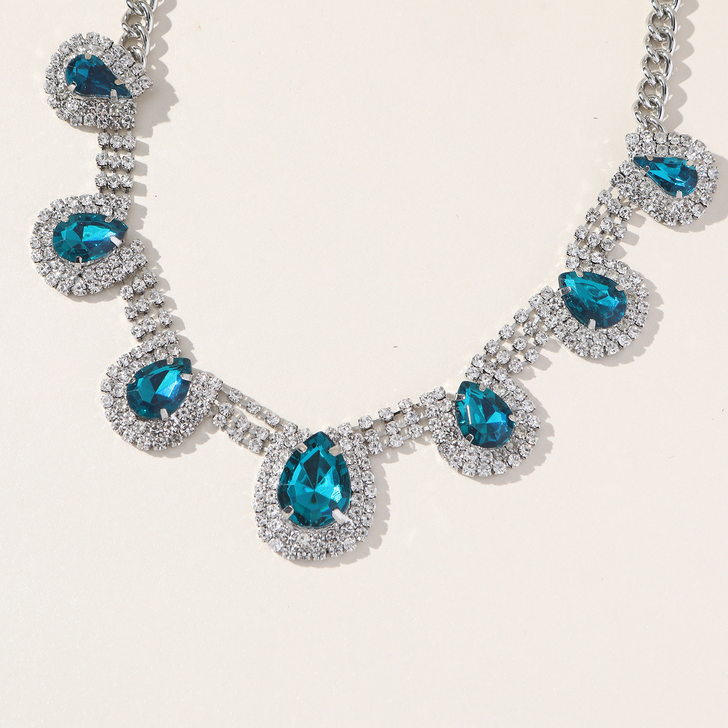 1 Piece Vintage Style Geometric Rhinestone Plating Artificial Gemstones Womenu0027S Necklace