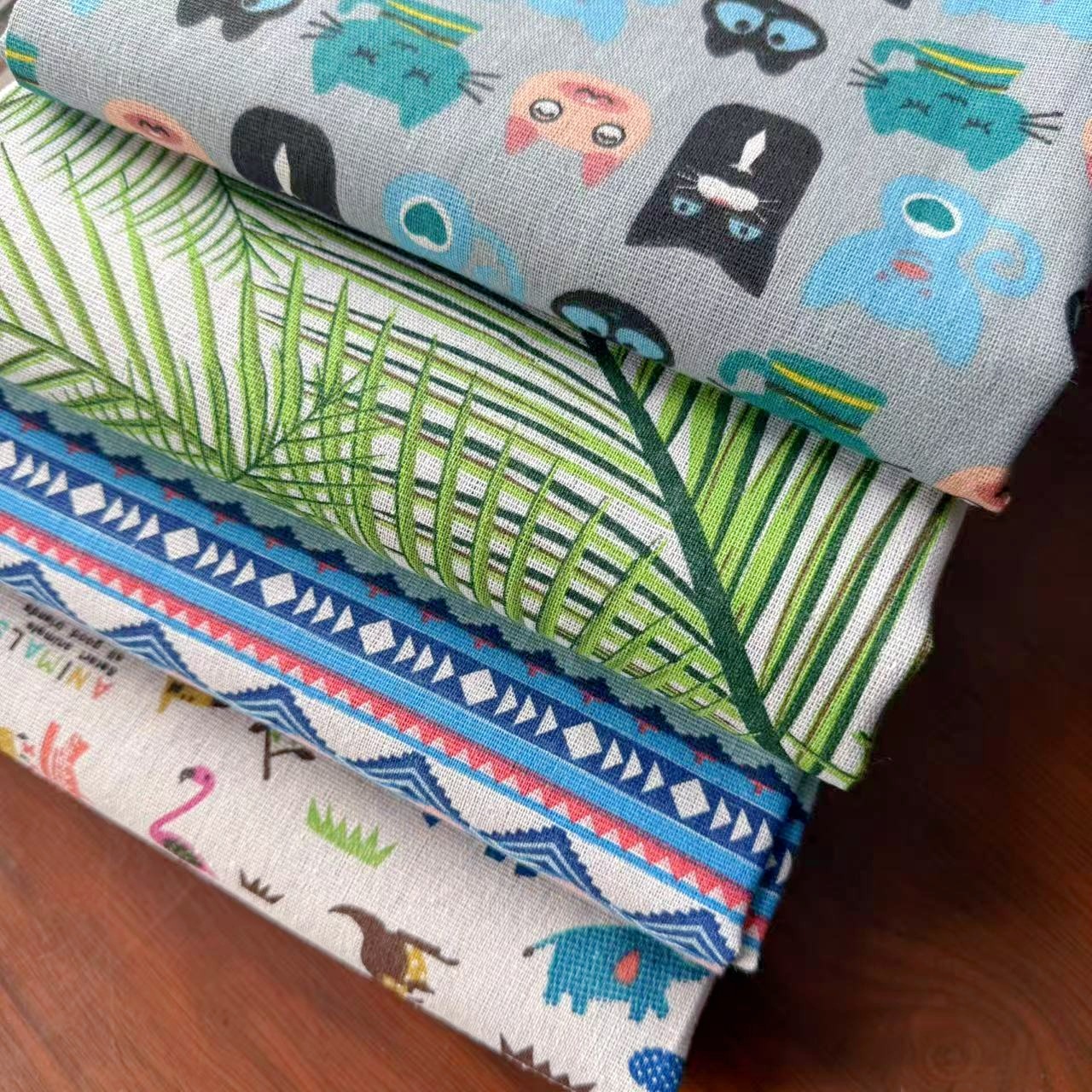 厂家直供 亚麻面料 麻布印花 麻布 布料  坐垫布料 工艺品布