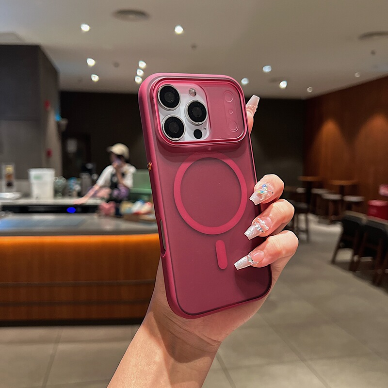 Suitable for iPhone 18 Pro Max, featuring a matte finish, magnetic adsorption, and full-coverage drop protection. Also compatible with Apple 17
