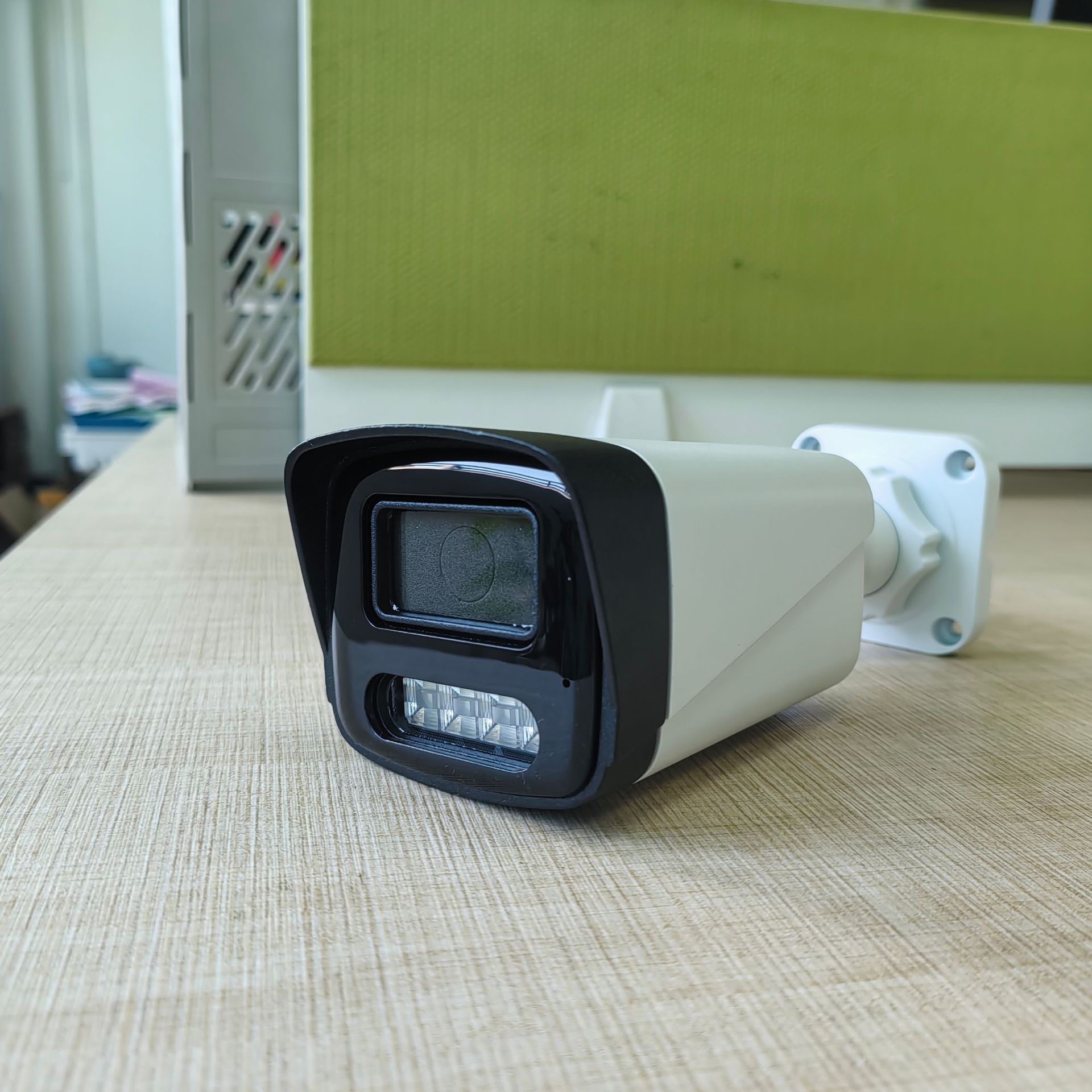 Dış ticaret kamerası 8 yollu poe gözetleme kamera seti 8MP dış mekan yüksek çözünürlüklü tam renkli gece görüş cep telefonu uzaktan izleme