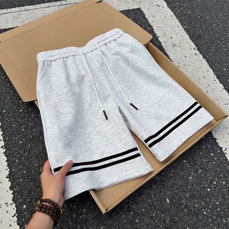 Black contrast stripe casual shorts for men, summer basketball fitness sports mid-length pants, cleanfit loose-fitting shorts