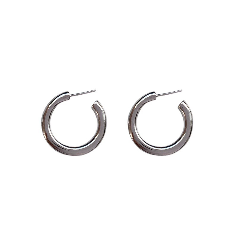 Retro sophisticated earrings, 2025 years, high-quality style, light luxury style