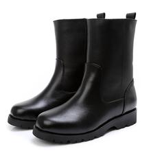 新款羊毛男靴牛皮中筒马丁靴保暖加厚皮毛一体皮靴防护雪地靴