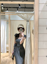 设计感灰色针织连衣裙女夏季气质修身包臀裙小众绑带长裙显瘦