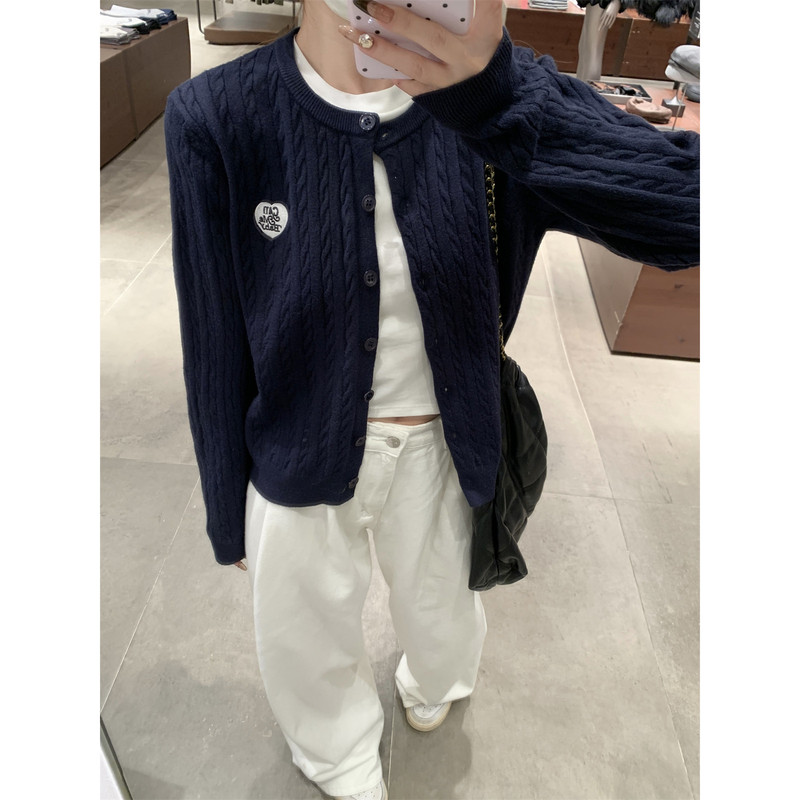 Navy Blue Flattering Round-Neck Cable-Knit Embroidered Sweater for Women, 2026 Spring and Autumn Season, Petite Design Sweater Jacket Navy Blue Flattering Round-Neck Cable-Knit Embroidered Sweater for Women, 2026 Spring and Autumn Season, Petite Design Sweater Jacket