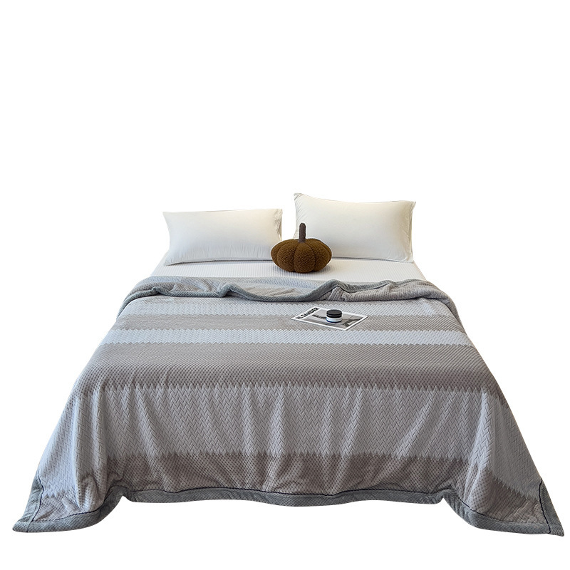 A clase de leche mantas de peluche mantas de sofá es la siesta de la oficina mantas de aire acondicionado mantas de peluche de coral pequeñas mantas de invierno gruesas