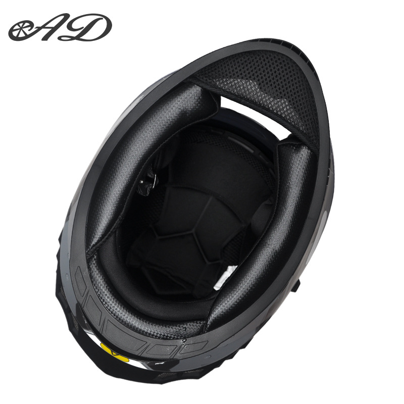 Nuevo estándar nacional 3C certificado casco de motocicleta eléctrica hombres y mujeres otoño e invierno cálido casco de invierno casco de motocicleta