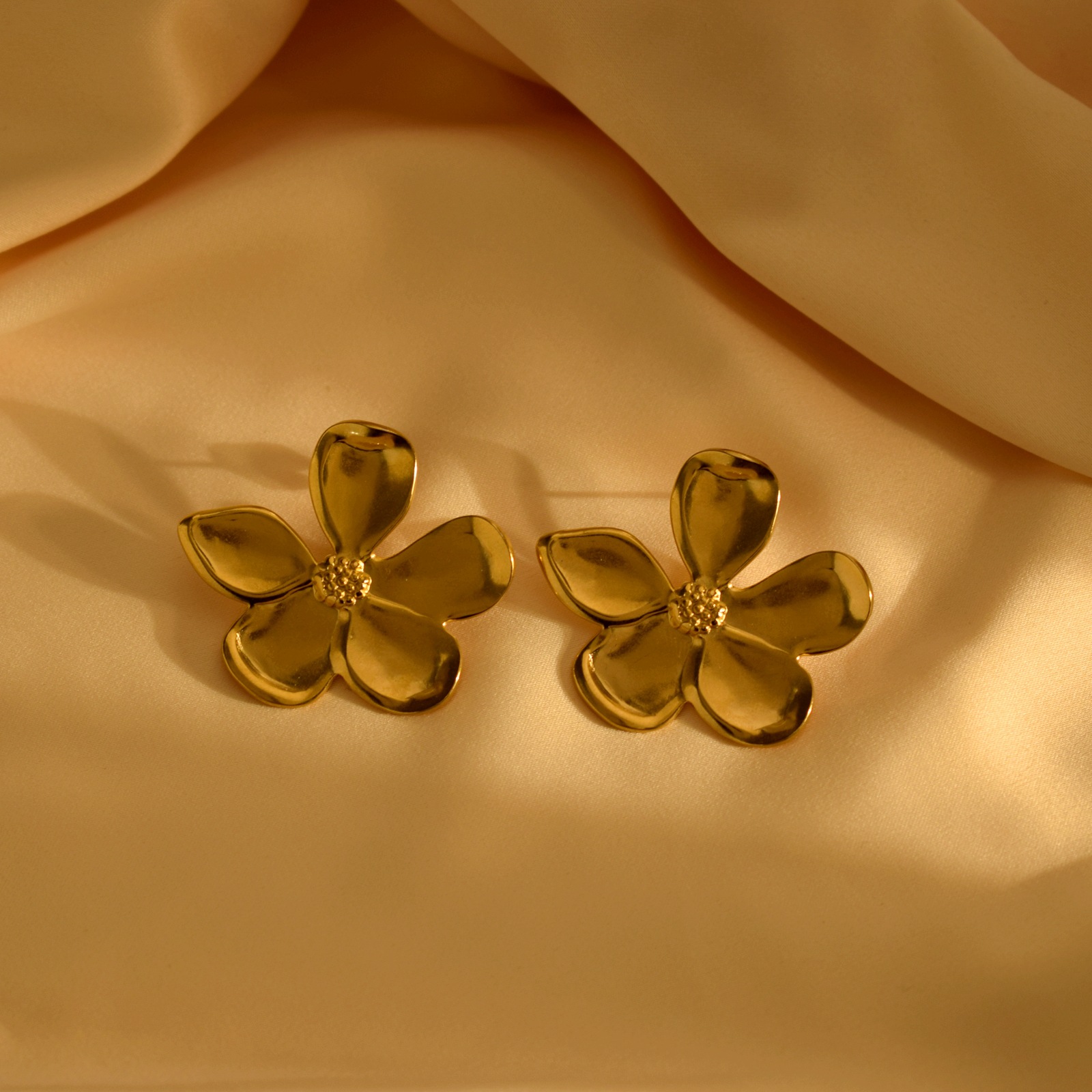 Titanium Steel Material 1 Pair Basic Flower Plating Titanium Steel Ear Studs