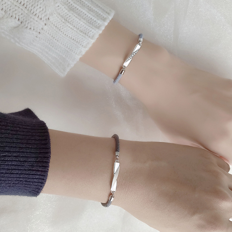 Pulseras de plata pura Mobius para parejas, un par de pulseras con diseño de nicho conmemorativo, joyería de regalo para el Día de San Valentín