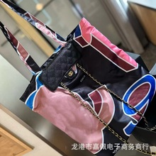 Tfϵμÿռ{ۯBُŮͨ朗l