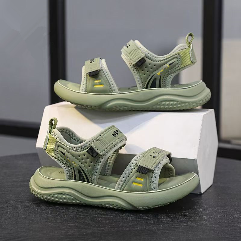 Children's fashionable sandals