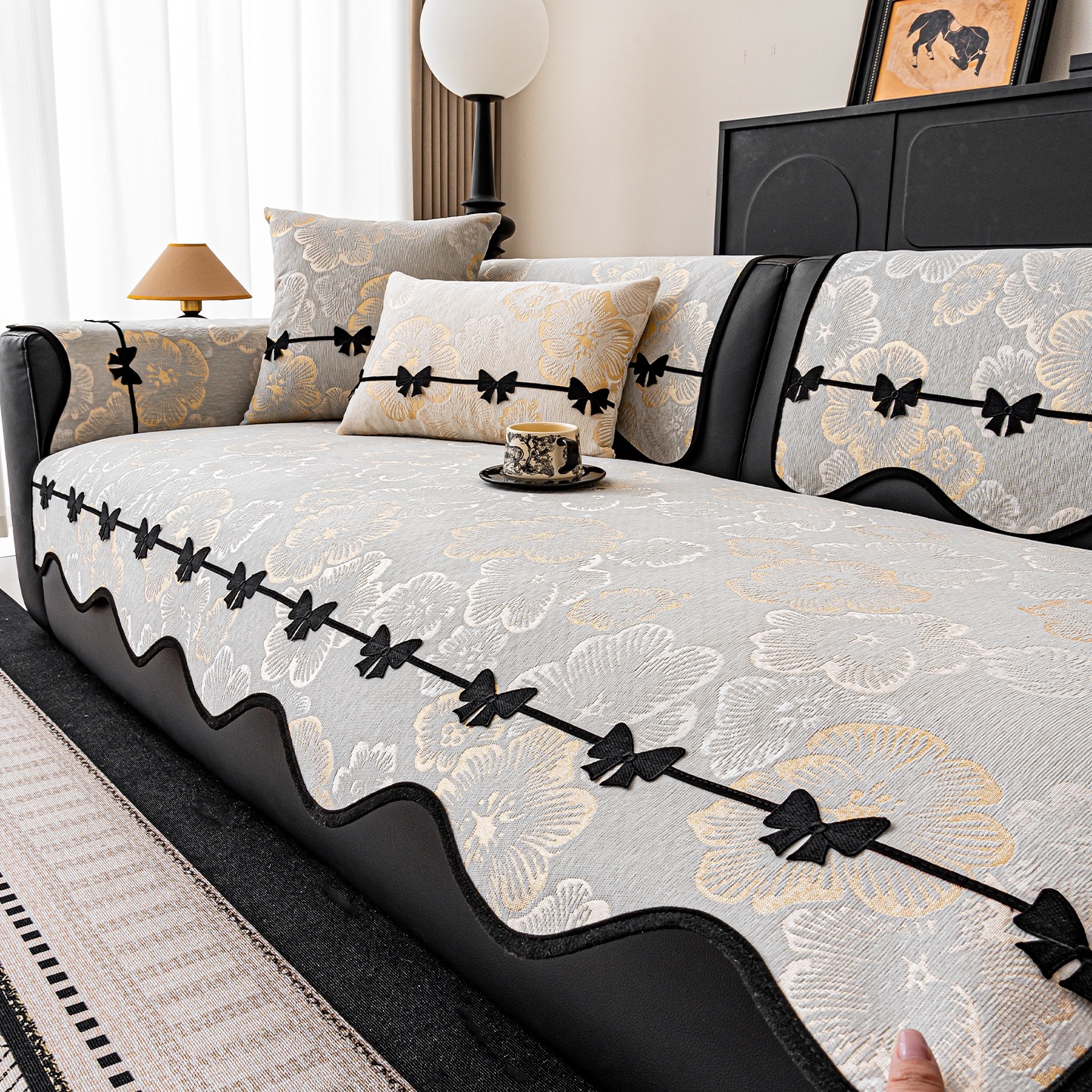 沙发垫子四季通用2025新款固定防滑感沙发套罩盖布巾坐垫子c^