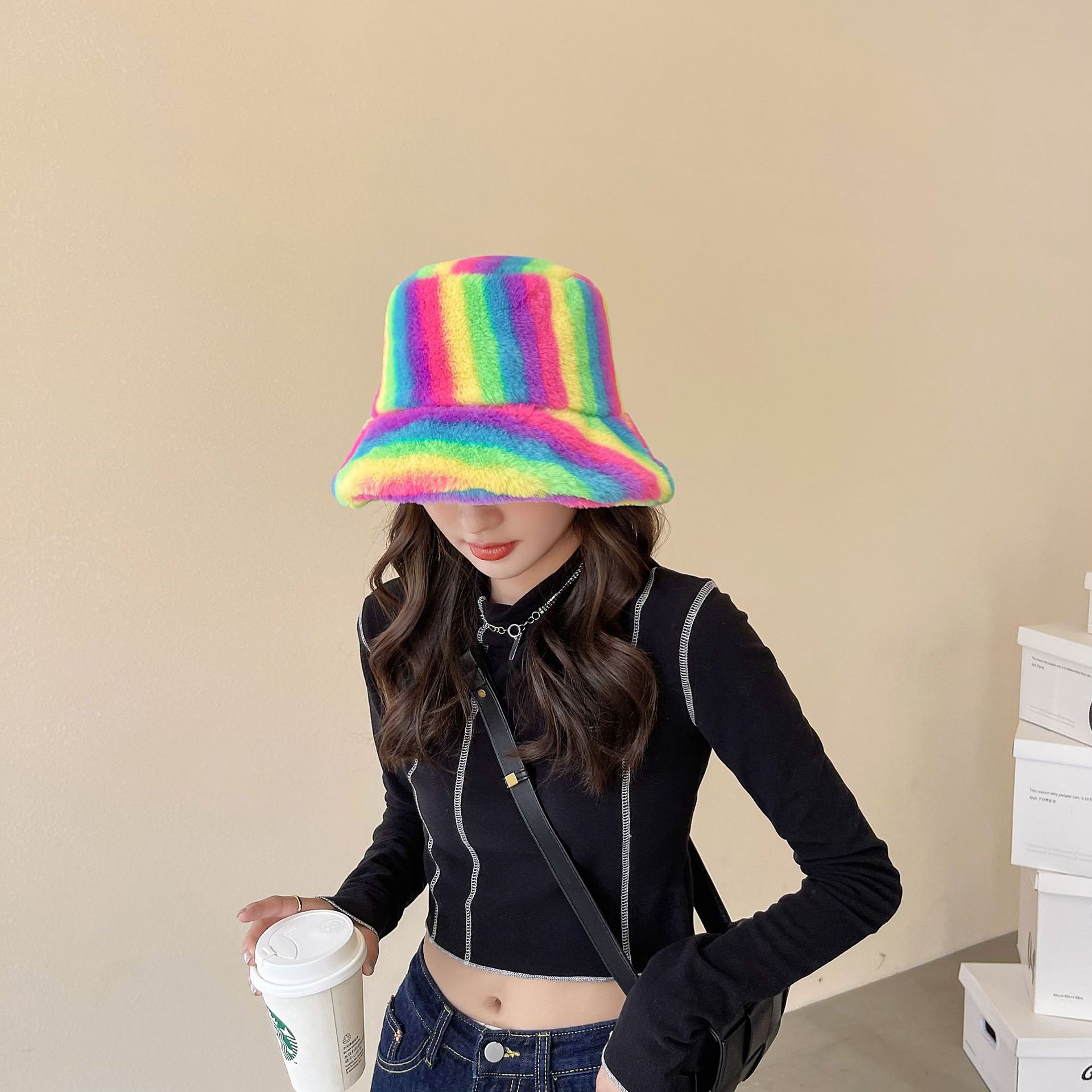 High-profile Figure Ht Hat Female Autumn And Winter Korean Fashion All-matching Fisherman Hat Lamb Wool Winter Suitable For Round Faces Plush Bucket Hat display picture 2