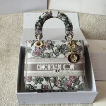 d�ҿ羳���l���w����̽�����@����Ů����������Dُ������г���