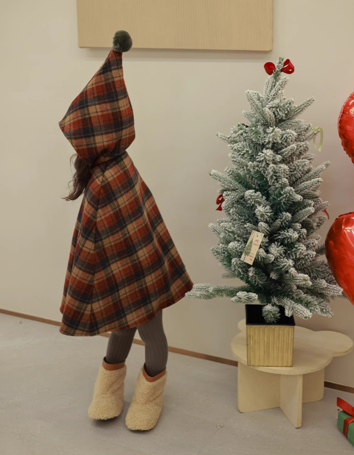 Kinderkleidung Mädchen Herbst und Winter neue Kinder spitzer Hut karierter Baumwollclip dicker Wollmantelumhang_voghion.com