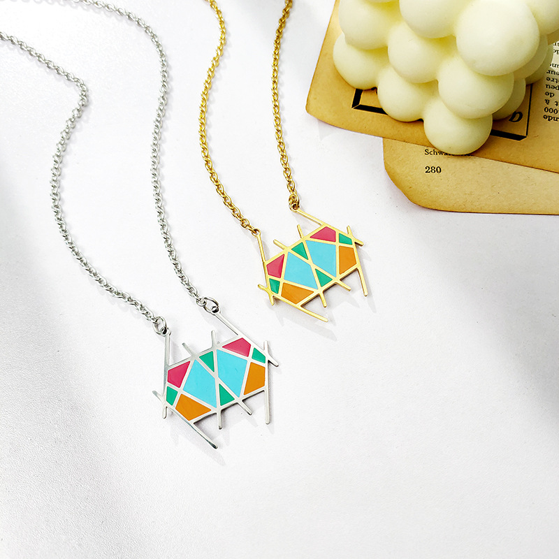 European New Fashion Pendant Dripping Oil Geometric Titanium Steel Necklace display picture 1