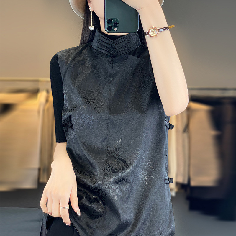 Spring/Summer 2024 New Chinese Style National Style Vertical Collar Buckle Sleeveless Vest Women's Satin Elegant All-match Ware