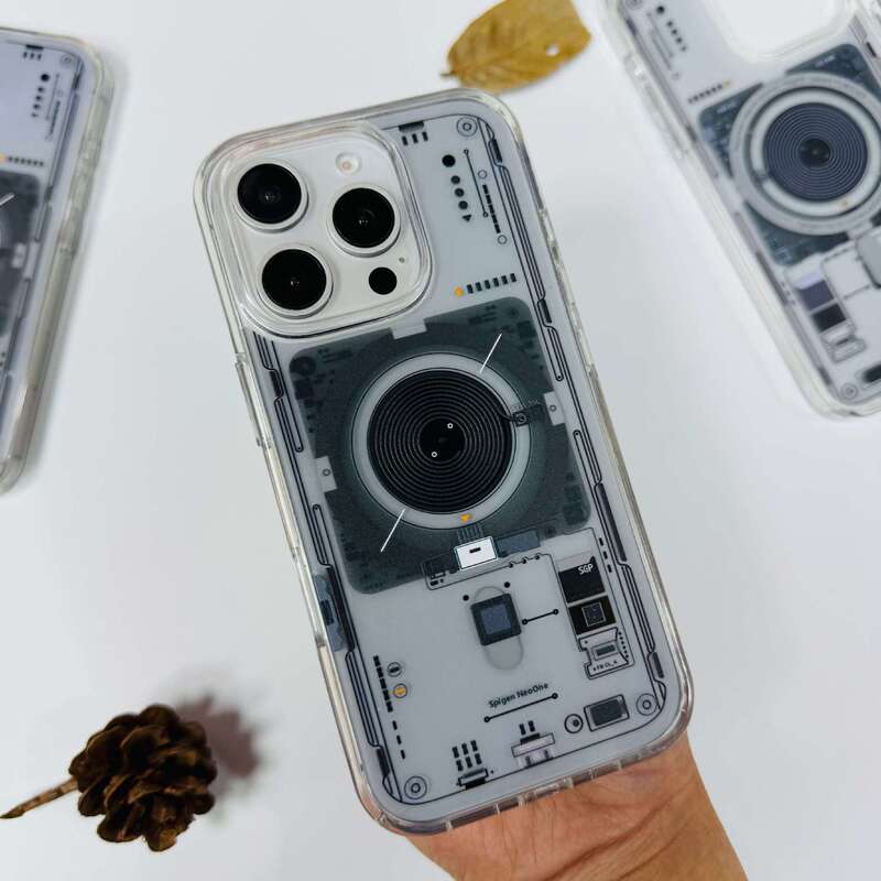 Spigen's New Technology Magnetic Suction Case Is Suitable for iPhone 16 Pro Max, Apple 15/14, 3D 13/17 Series