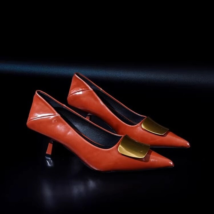 2026 New Spring and Summer Fashion Pointed Toe Stiletto Heel Elegant French-Style Soft Sole Shallow Mouth Sexy Kitten Heel Sequined Women's Shoes