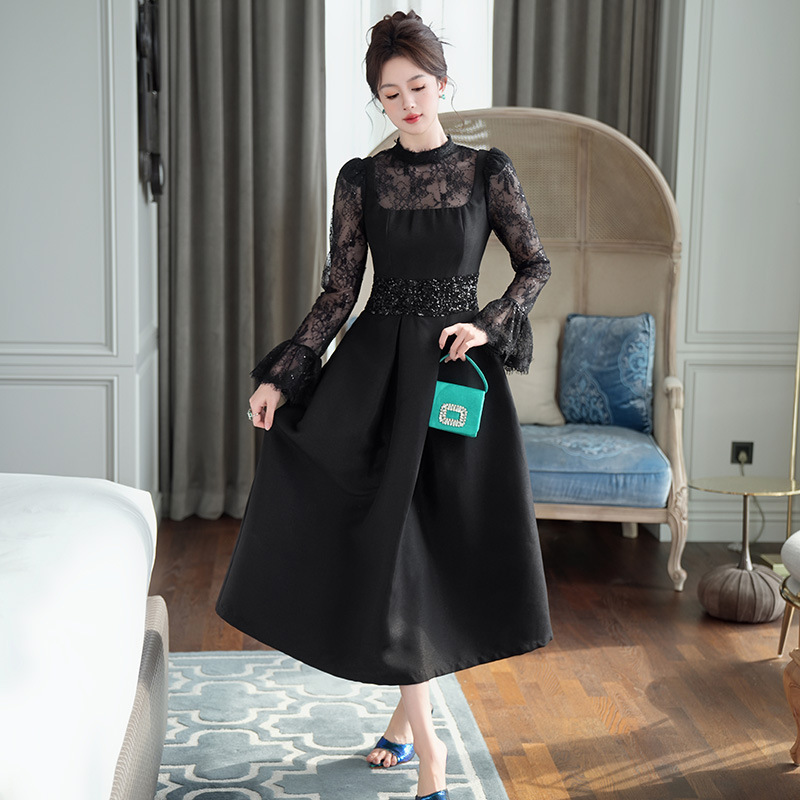 Đầm dạ hội ren Pháp phối tay bồng eo thon dáng xòe rộng — Màu đen