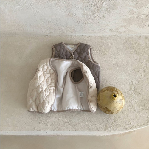 Korean version of ins infant and baby children's clothing retro style double-layer quilted vest autumn and winter children's embossed trendy vest