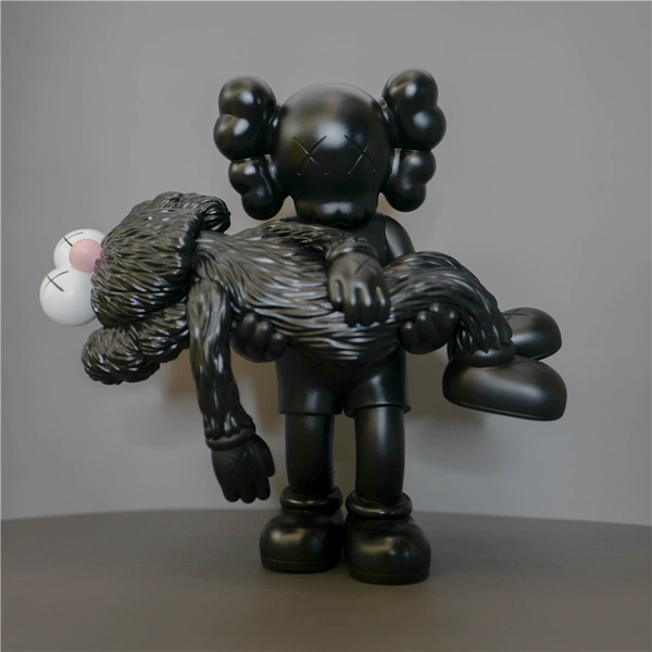 Princess Gone holds 35cm-black