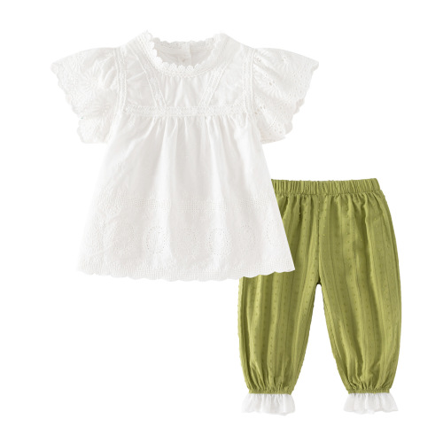 Summer 2024 New Baby and Toddler Clothing Set for Girls: Cute and Refreshing White Lace Top + Casual Ruffled Pants Suit