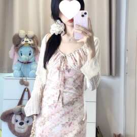 法式浅粉色吊带碎花连衣裙女新款渡假风气质长裙图片色薄纱修身型