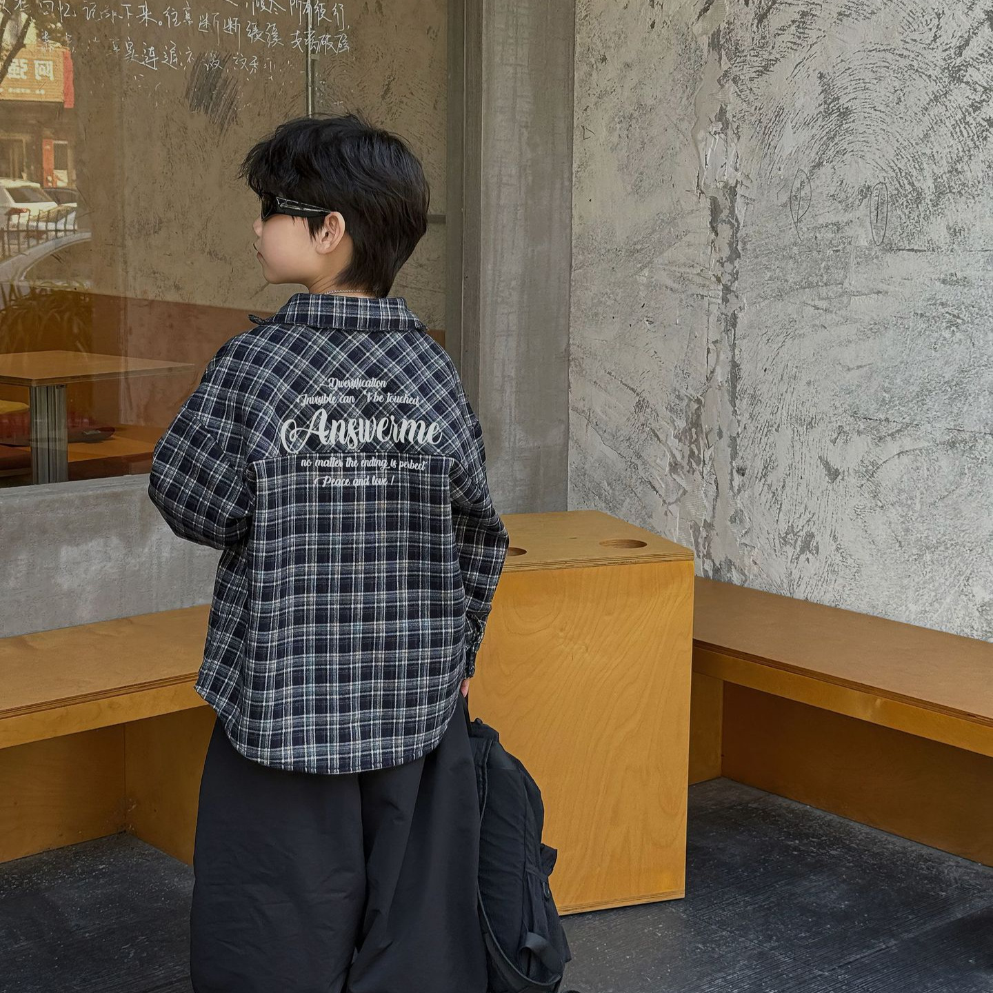 泰如2025冬季新款儿童设计感慵懒风格子衬衫男童加绒休闲开衫外套