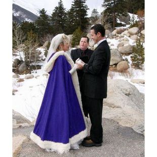 2020 fleece-lined New Style Classic Bridal Wedding Shawl Winter Poncho Faux Fur Snow Coat Poncho Activity Cloak