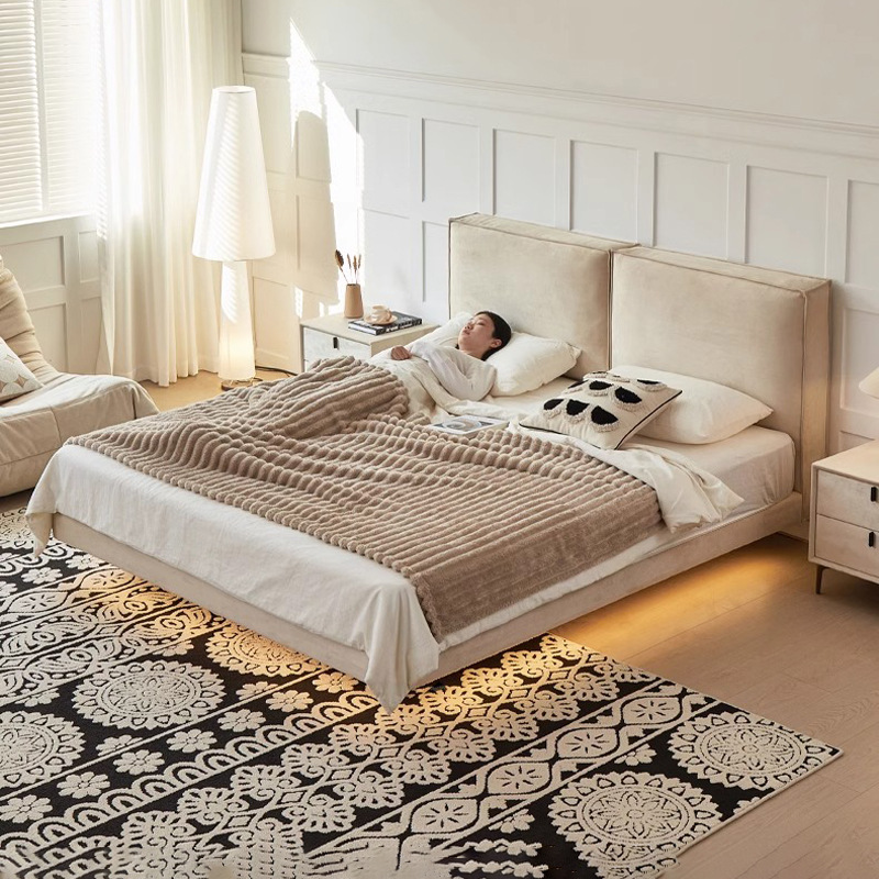 Bloqueo de tofu tela cama flotante dormitorio pequeño estilo de cama doble 1.8m estilo de crema cama doble moderna simple