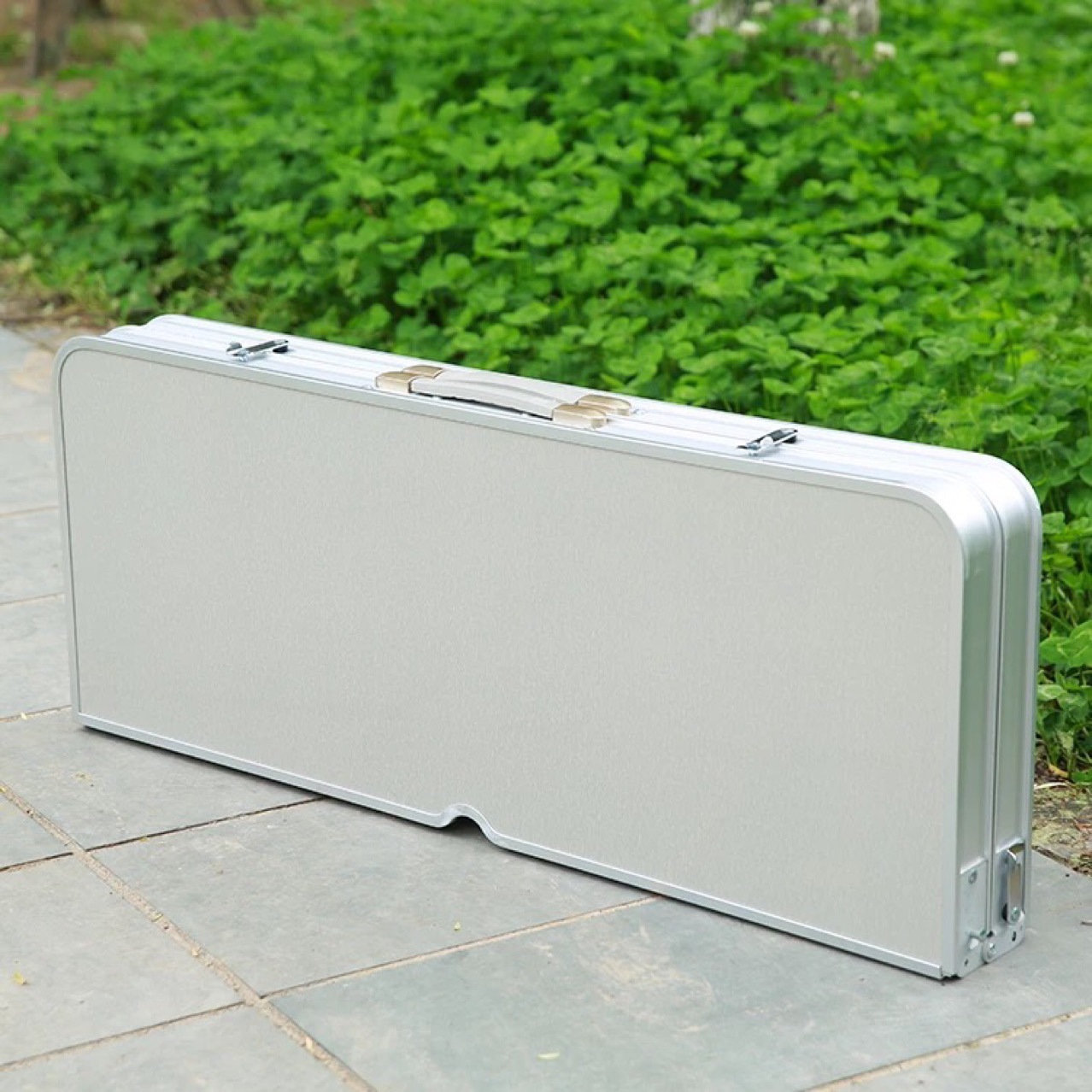 4196456815_2051243649