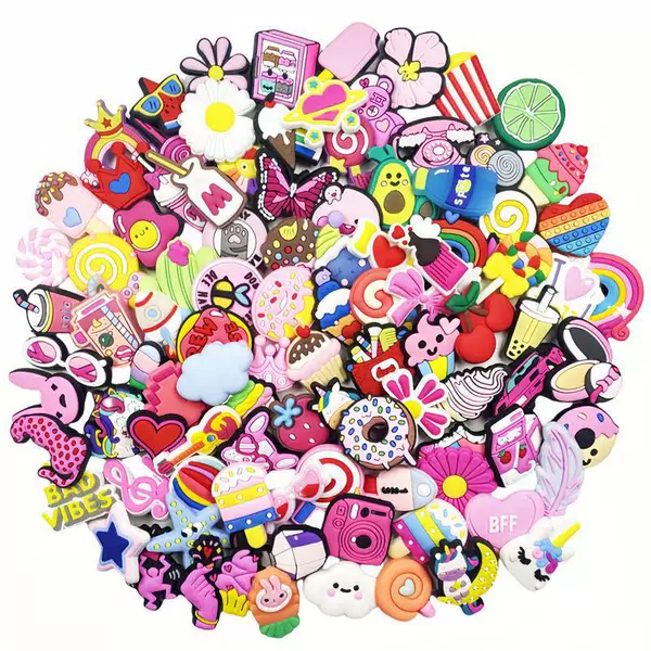 Random Women's Style 3050 100 Non-Repeating Cute Cartoon Shoe Charms Detachable Garden Shoe Accessories
