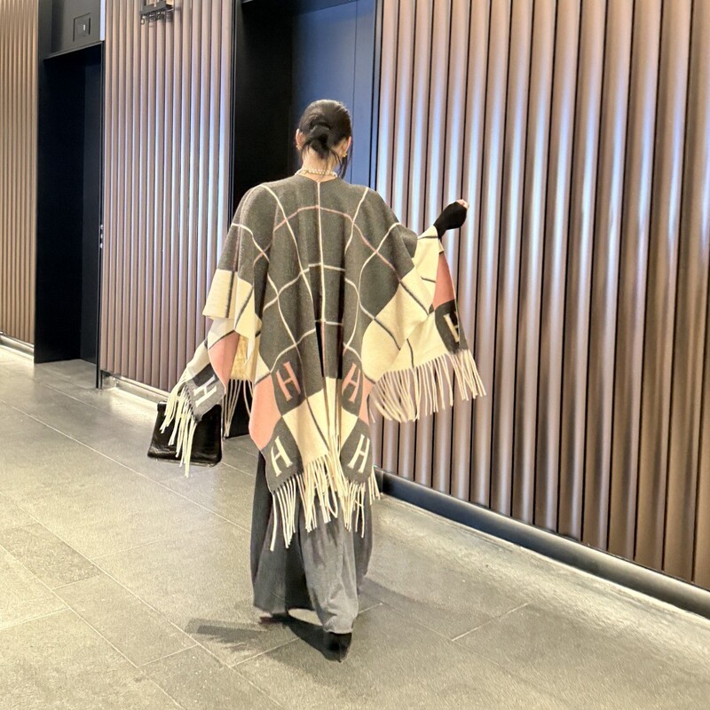 仿羊绒格子披肩女秋冬季超大加厚斗篷外套旅游空调房开叉披风毛毯|undefined