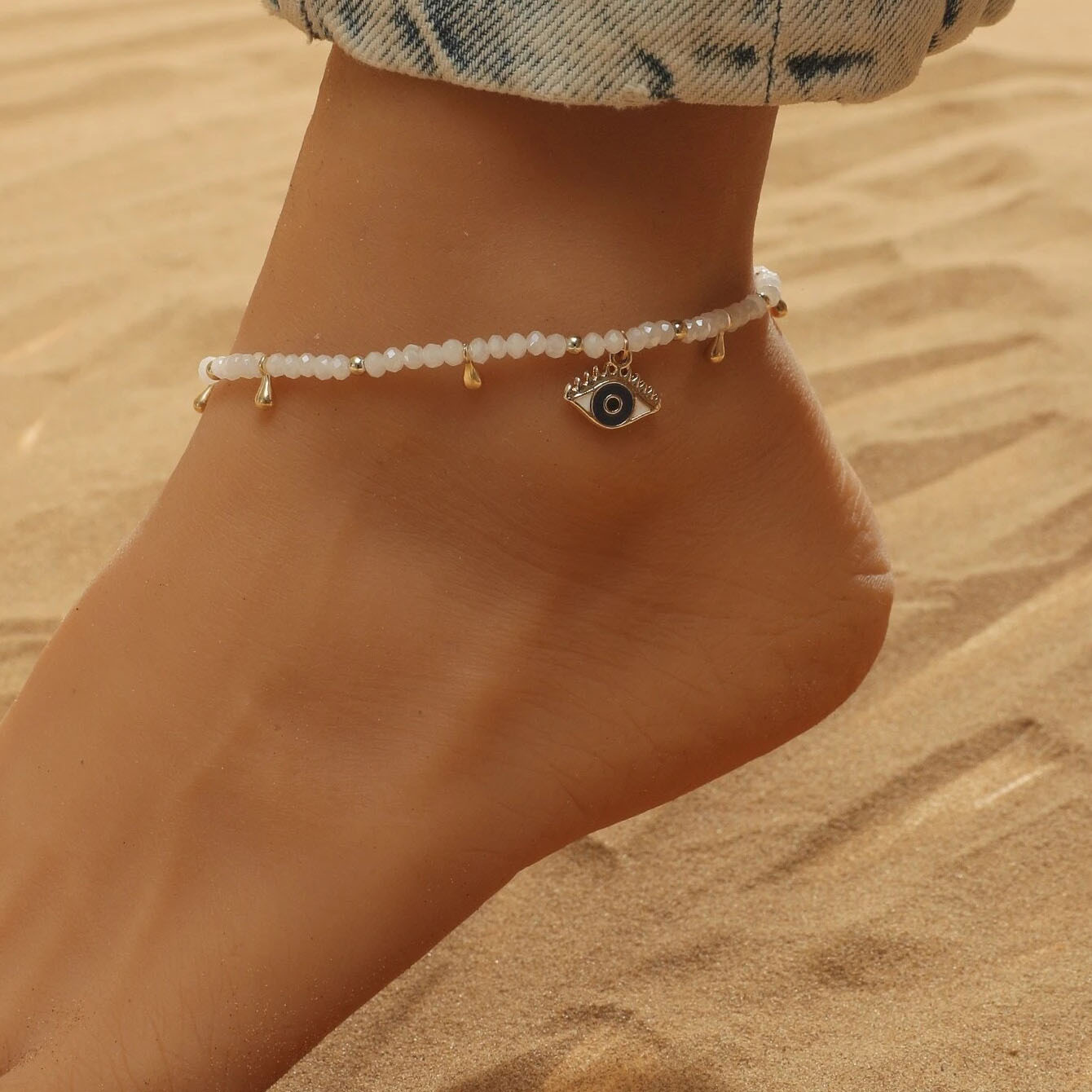 European and American cross-border jewelry, versatile and simple crystal bead beach ankle bracelet devil's eye pendant foot decoration for women 