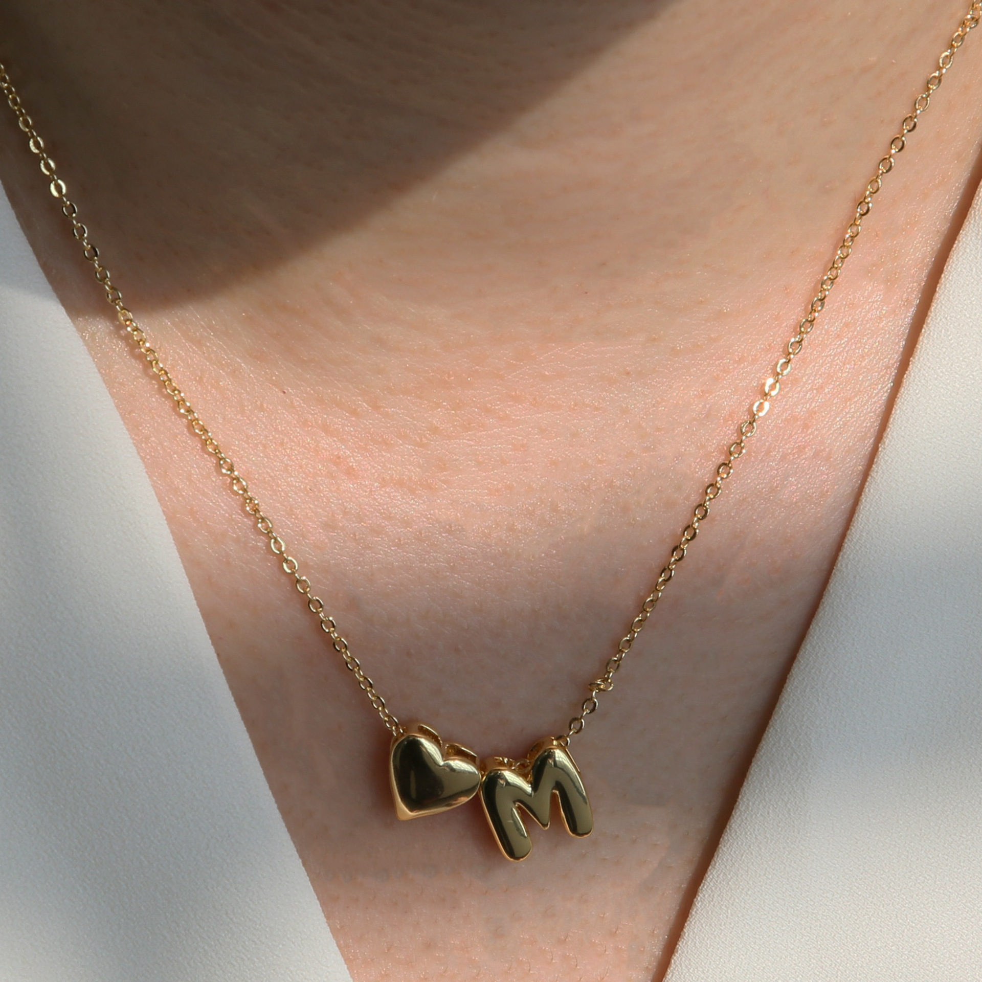 7g Weight 18K Gold Plated Plating Material Brass Pendant Material Pendant Necklace Classification Brass 18K Gold Plated Plating Letter Pendant Necklace