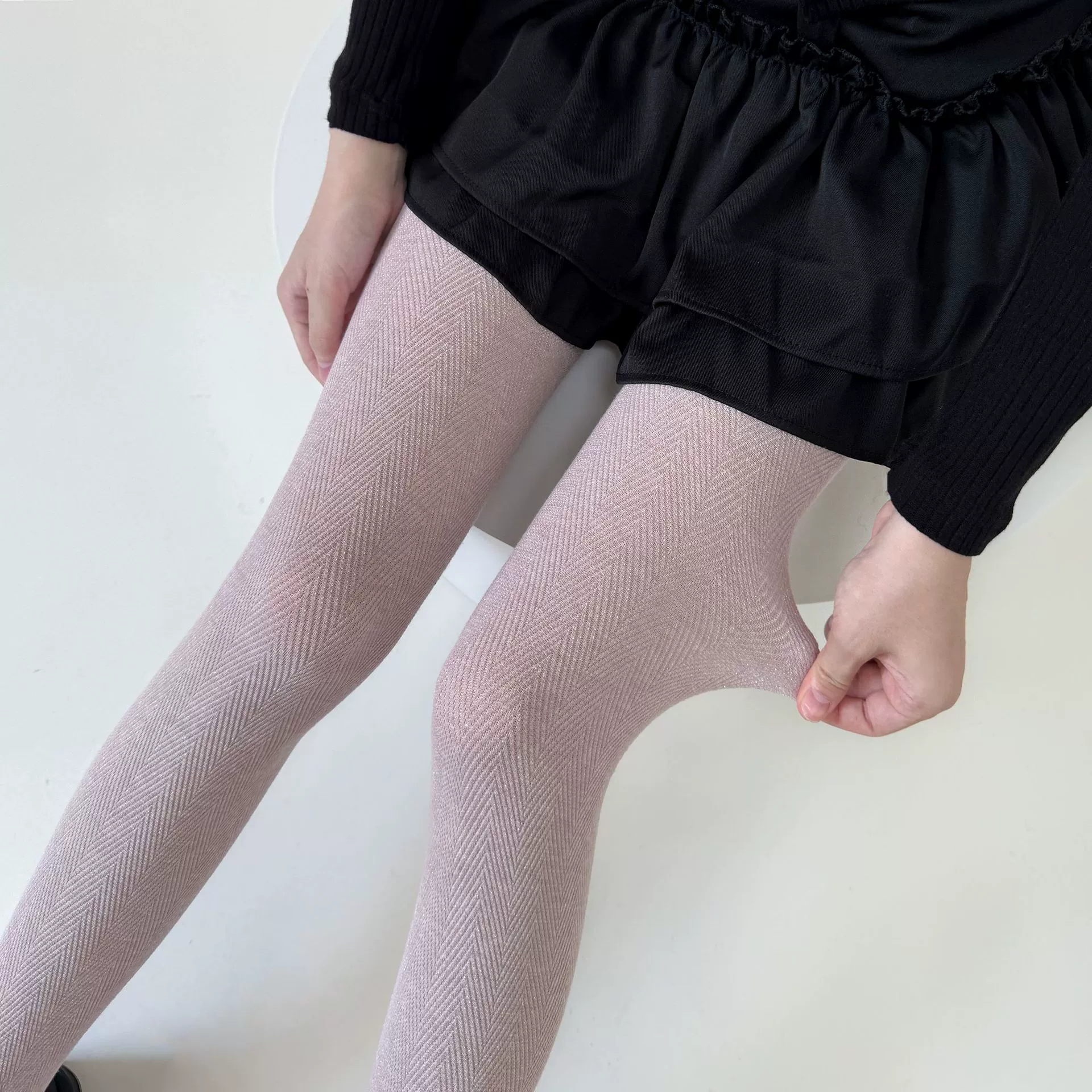 Демисезонные базовые колготки дизайна, sexy черные брюки, тренд сезона