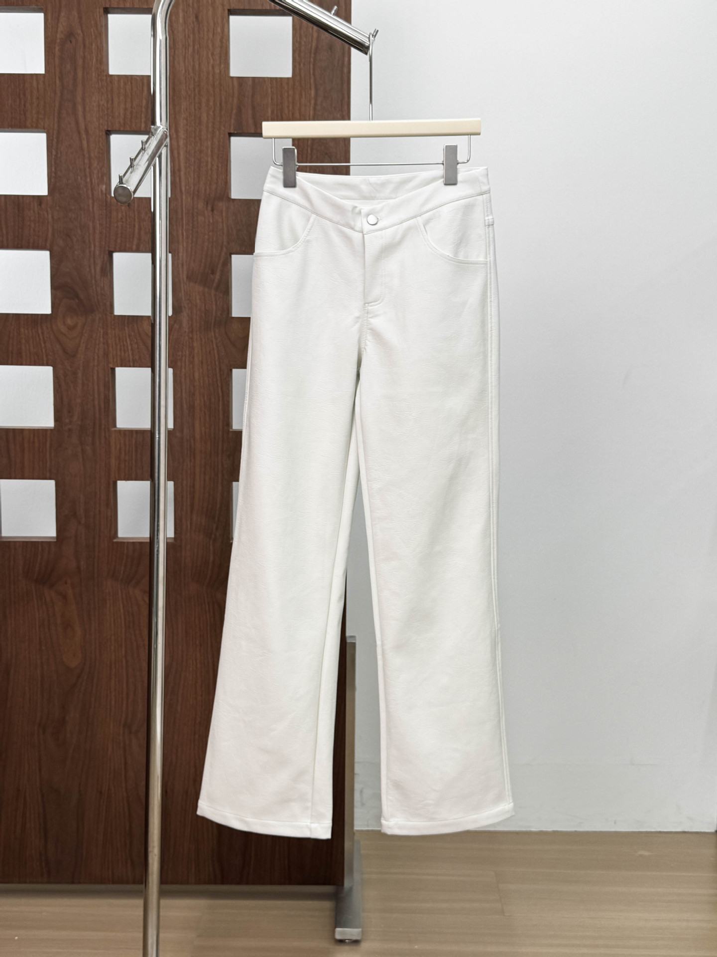 Du のアメリカンホワイトテクスチャーカジュアルパンツ V 字型ウエストスカルプパンツ女性の秋の新しいハイウエストストレートデザインパンツ