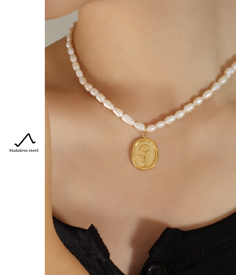 Fashion Flower Titanium Steel Plating Pendant Necklace 1 Piece