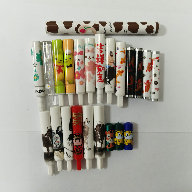 メーカーはプラスチック円管印刷金物製品の表面ロゴ箔押し化粧品の熱転写加工卸売りを受けている|undefined