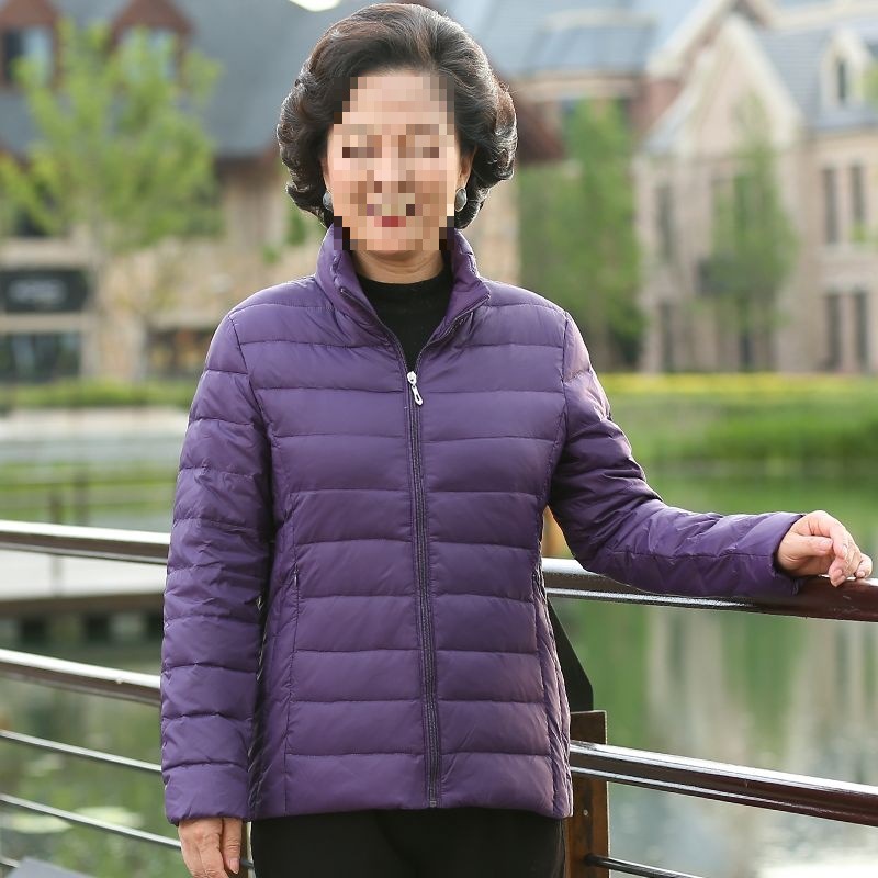 中老年轻薄羽绒服女短款胖妈妈秋冬装老人加大码外套轻便保暖奶奶