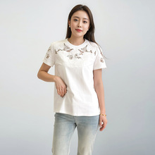 2025夏季新款短袖棉T恤女简约休闲时尚镂空绣花圆领百搭打底上衣