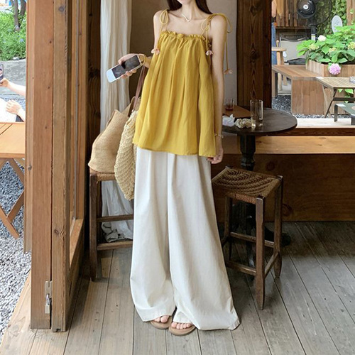 Korean-style floral spaghetti strap V-neck top for women, 2025 summer new pure desire style, youthful, loose tie-up outerwear.