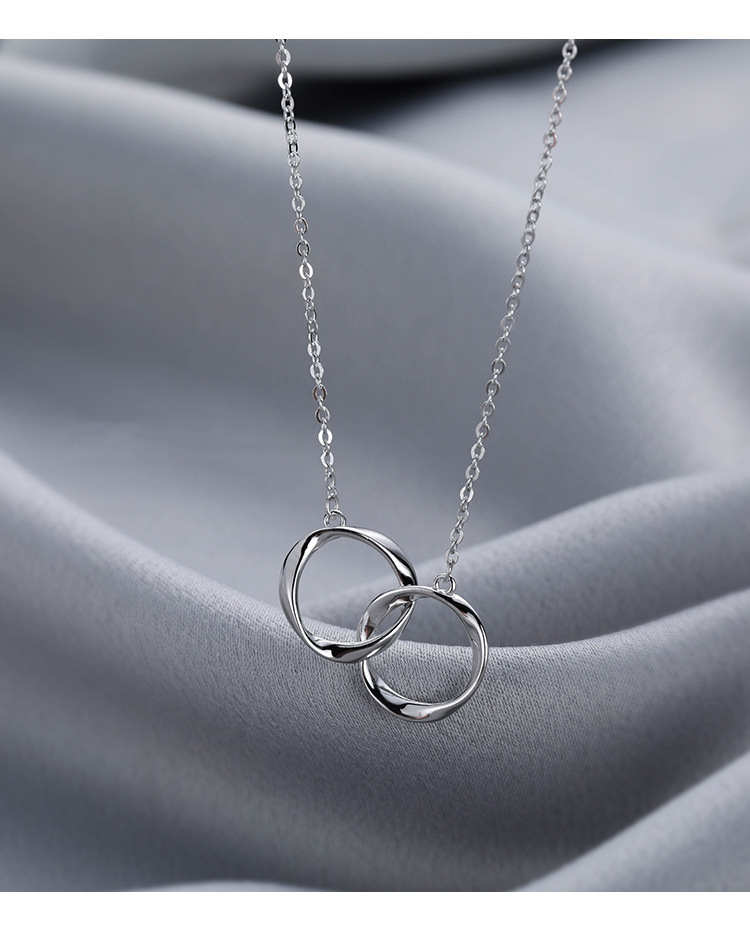 Collier à anneaux entrelacés Mobius pour femme, tendance sur Instagram, design simple et original, chaîne asymétrique pour le cou._voghion.com