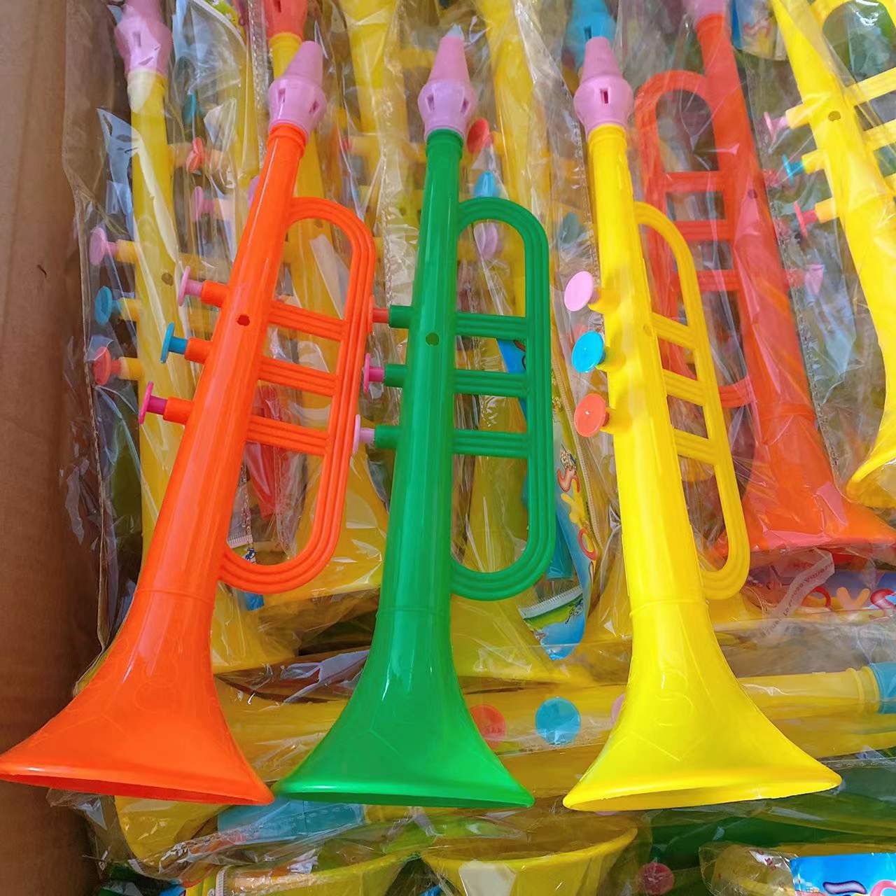 Juguetes para niños playa Tarjeta de succión juguete pistola juego casa juguete pintura juguetes 2 yuanes grandes almacenes al por mayor