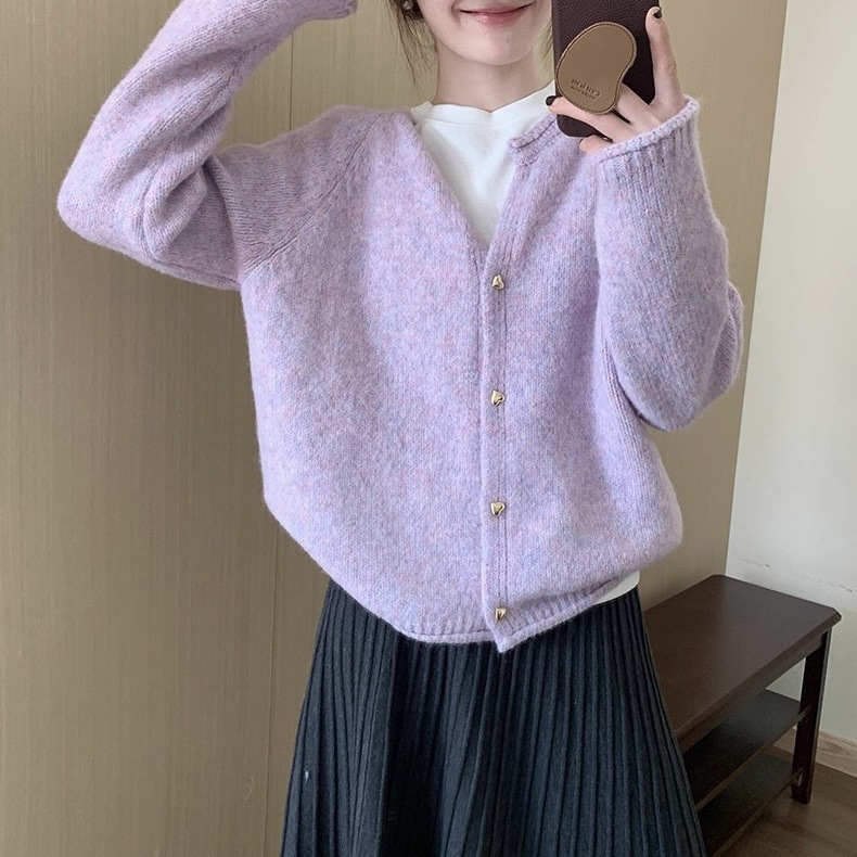 韩系温柔圆领纯色爱心扣针织开衫秋冬新款宽松显瘦简约毛衣外套女|undefined
